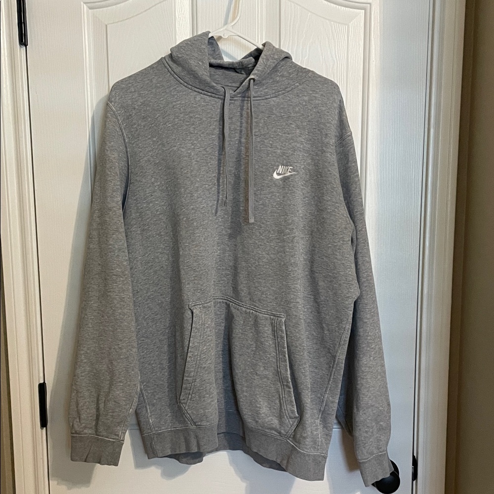 Nike Men's Heather Gray Pullover Hoodie